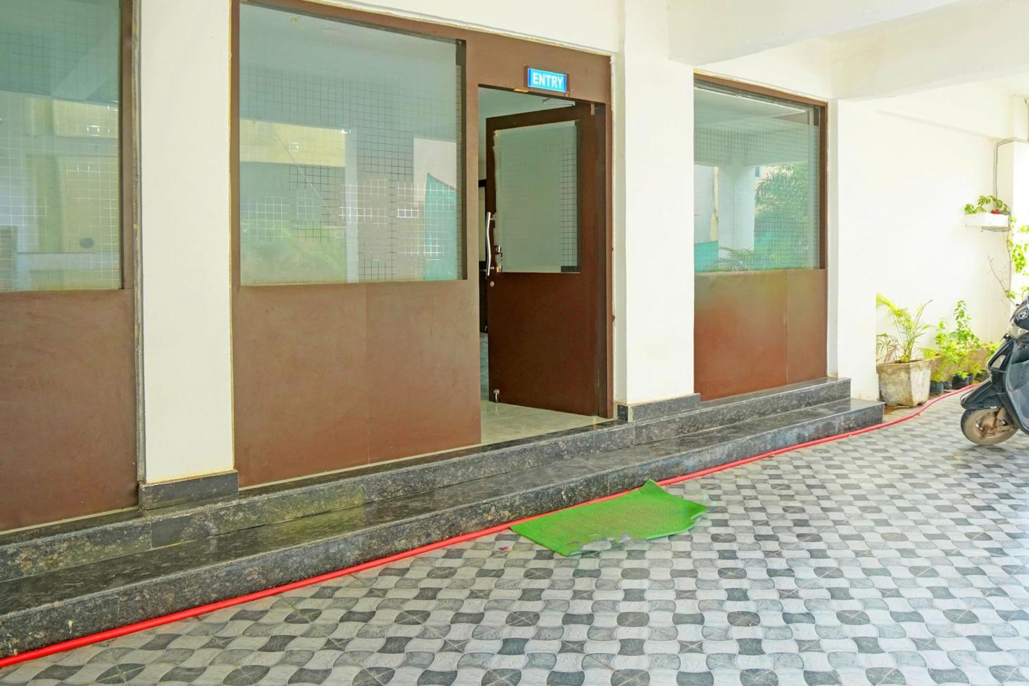 Hotel O Ss Palace Rāipur Екстериор снимка